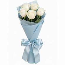Букет 5 Белых роз Проуд в Карате