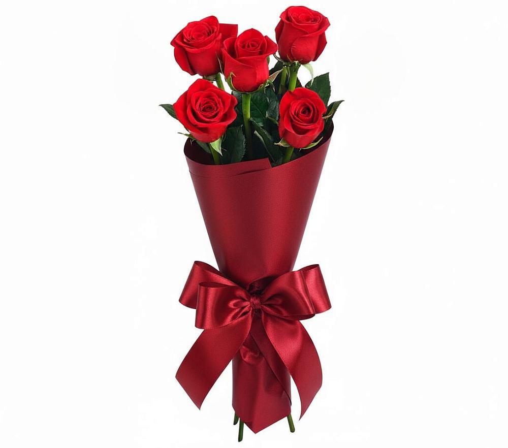 Букет 5 Красных роз Эдлесс Лав в Карате