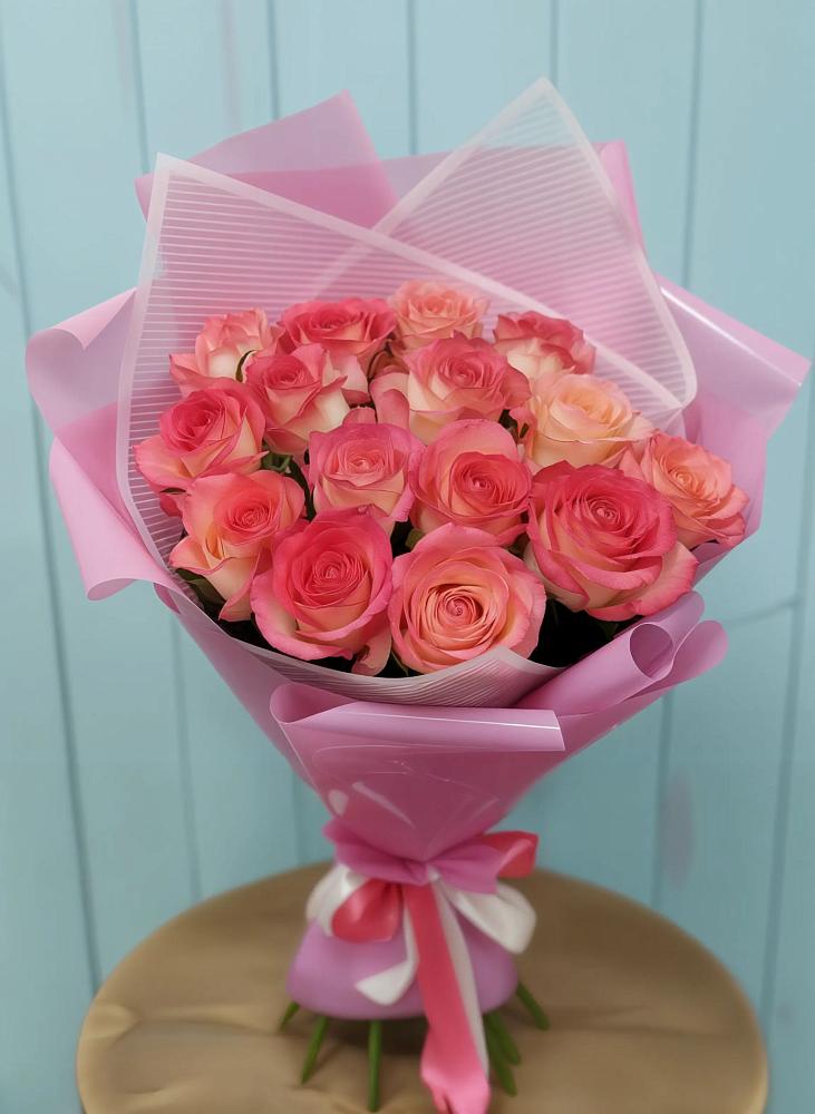 Букет 15 Розовых роз Равель в Карате