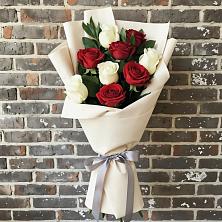 Букет цветов из:  Розы в Карате