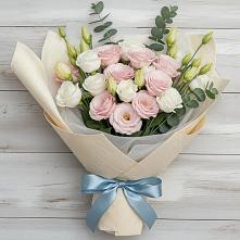 Букет цветов из:  Лизиантусы в Карате