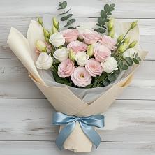 Букет цветов из:  Лизиантусы в Карате