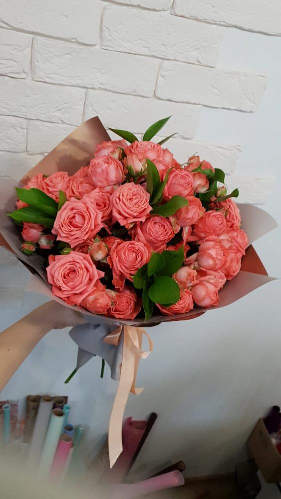 Букет цветов из: Розы в Карате