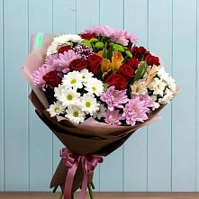 Букет цветов из:  Розы, Хризантемы и Альстромерии в Карате