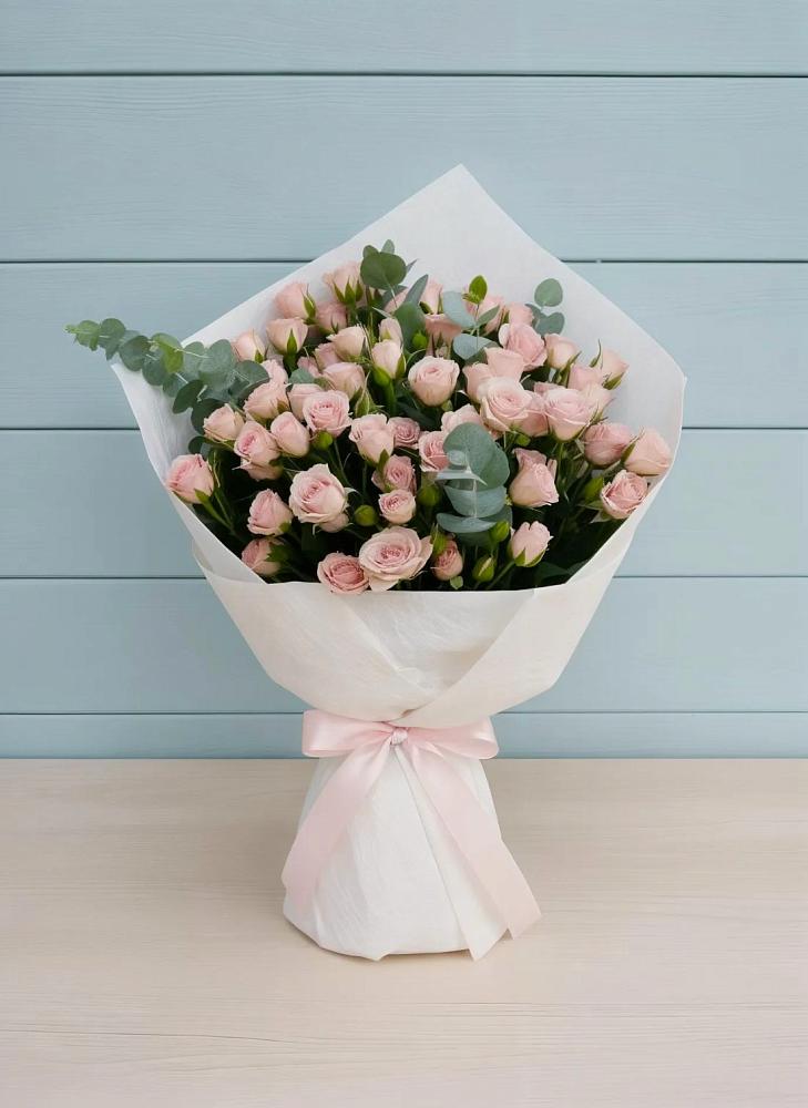 Букет цветов из: Розы в Карате