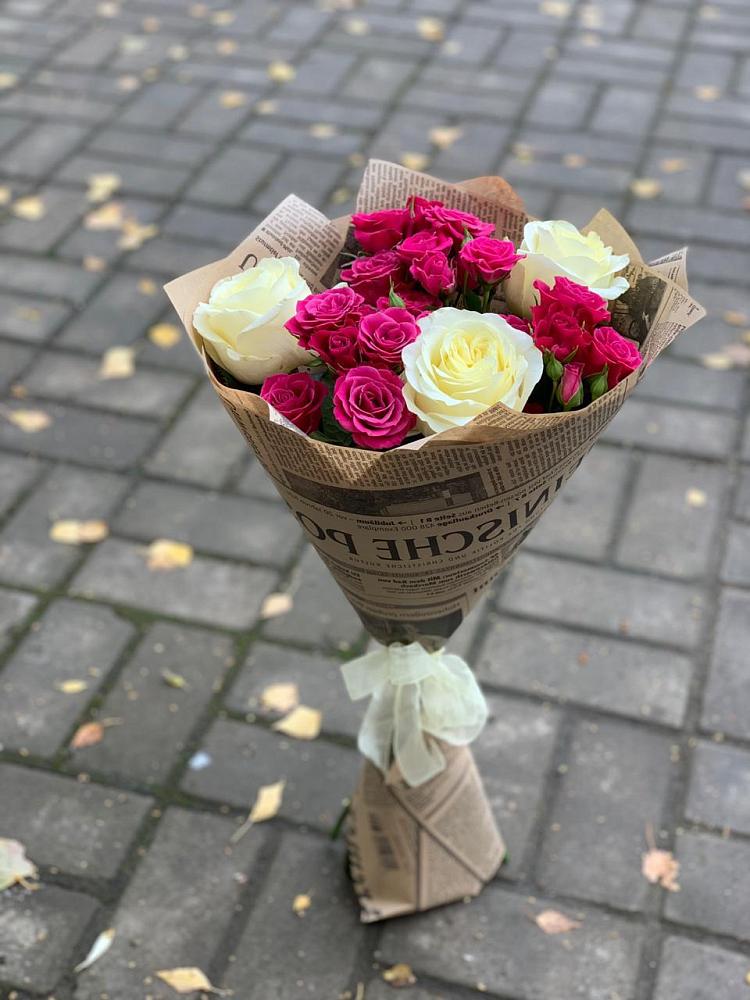 Букет цветов из: Розы в Карате