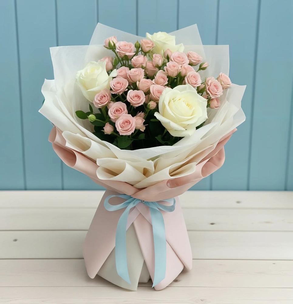 Букет цветов из: Розы в Карате