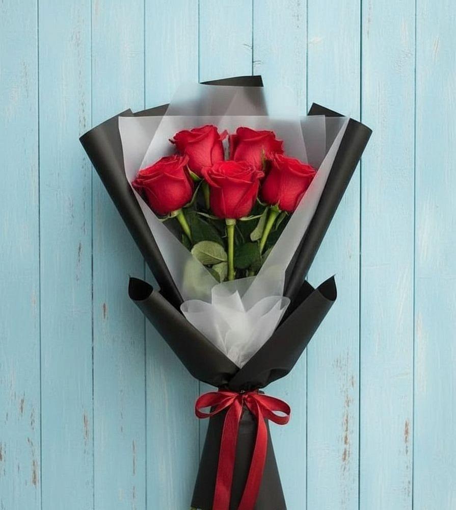 Букет цветов из: Розы в Карате