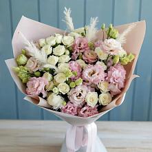 Букет цветов из:  Альстромерии и Розы в Карате