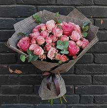 Букет цветов из:  Розы в Карате