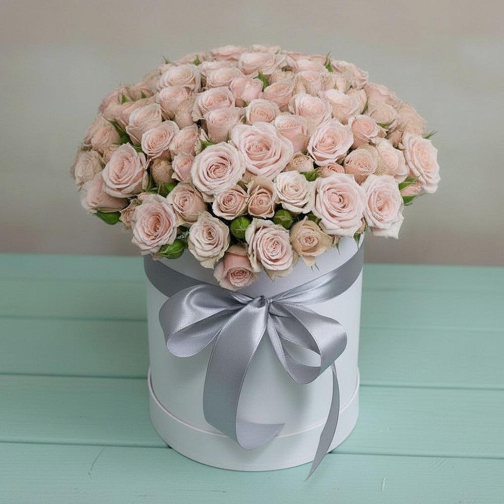 Цветочная композиция из Розы в шляпной коробке в Карате